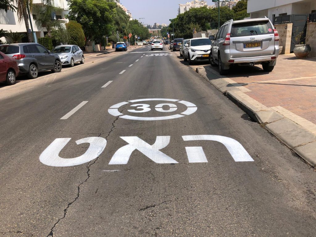 ארין דארק  के लिए जीतने की रणनीति